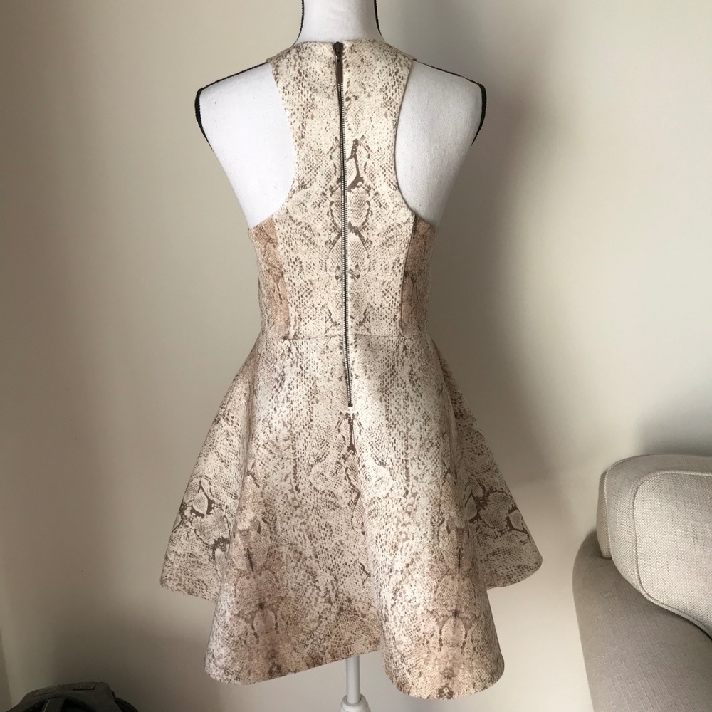 UO Silence & Noise Roxy Scuba Dress - Picture 8 of 8